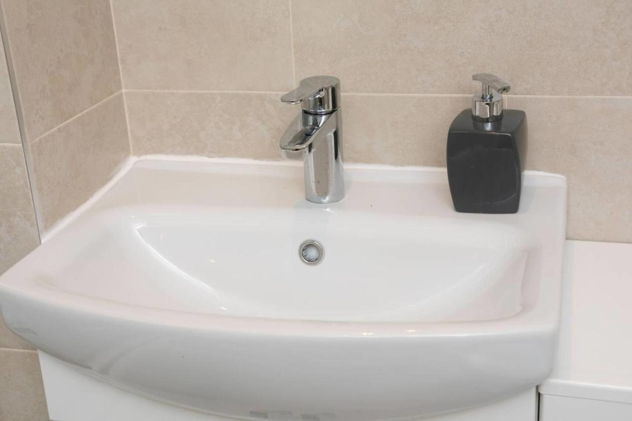 Guestready - Top Floor Apt 2Min Walk To O2 Apollo Manchester Eksteriør bilde